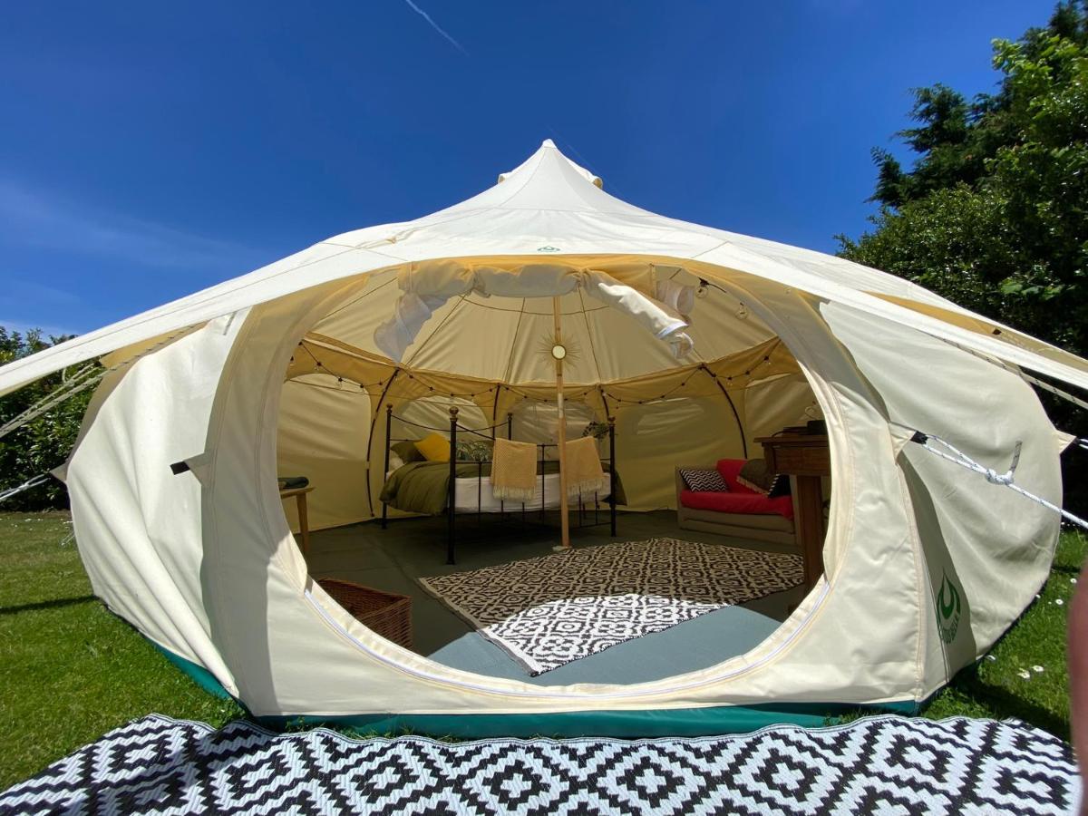 Secret Garden Glamping Hotel Lymington Exterior foto