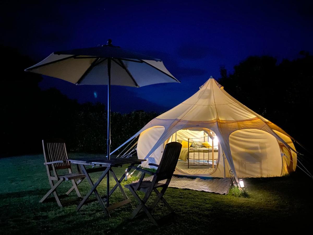 Secret Garden Glamping Hotel Lymington Exterior foto