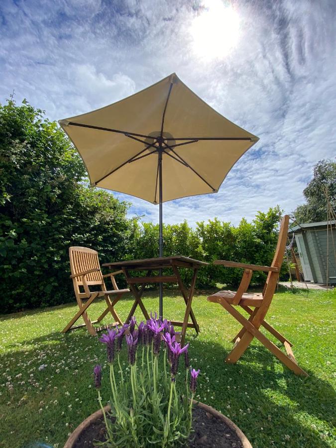 Secret Garden Glamping Hotel Lymington Exterior foto