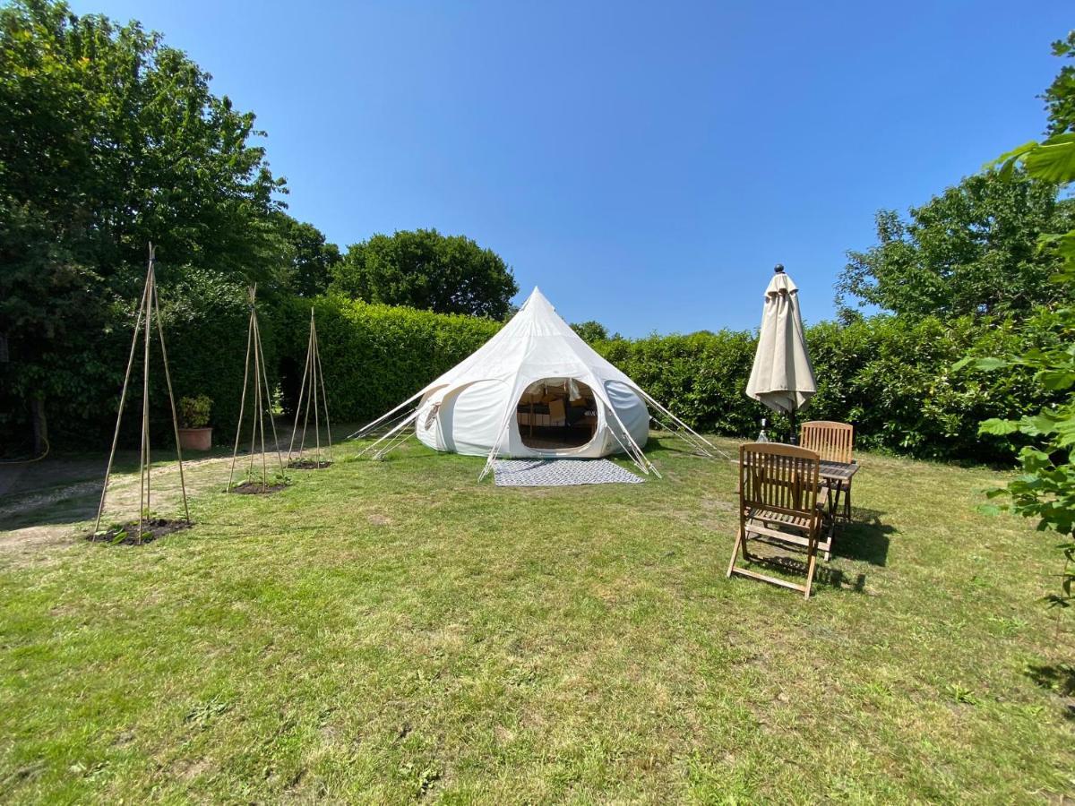 Secret Garden Glamping Hotel Lymington Exterior foto
