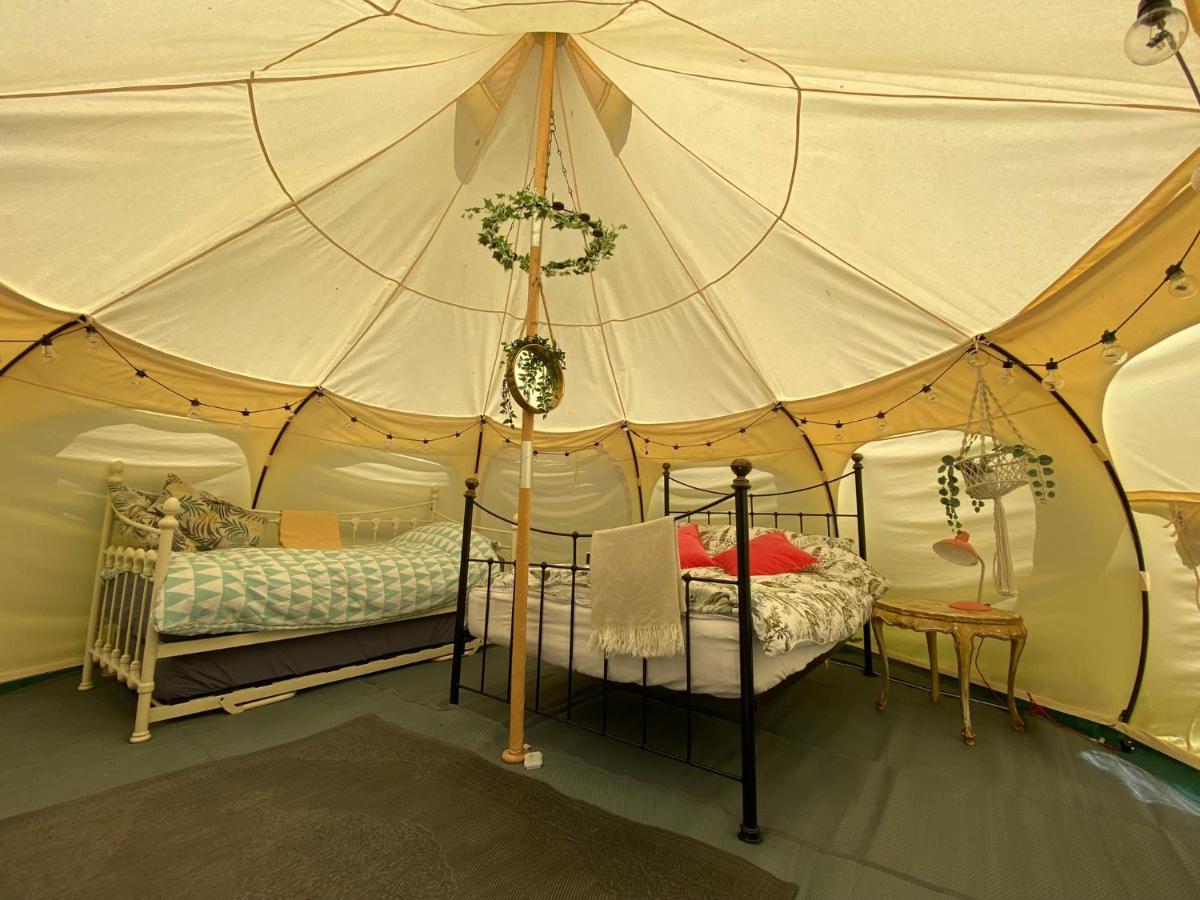 Secret Garden Glamping Hotel Lymington Exterior foto